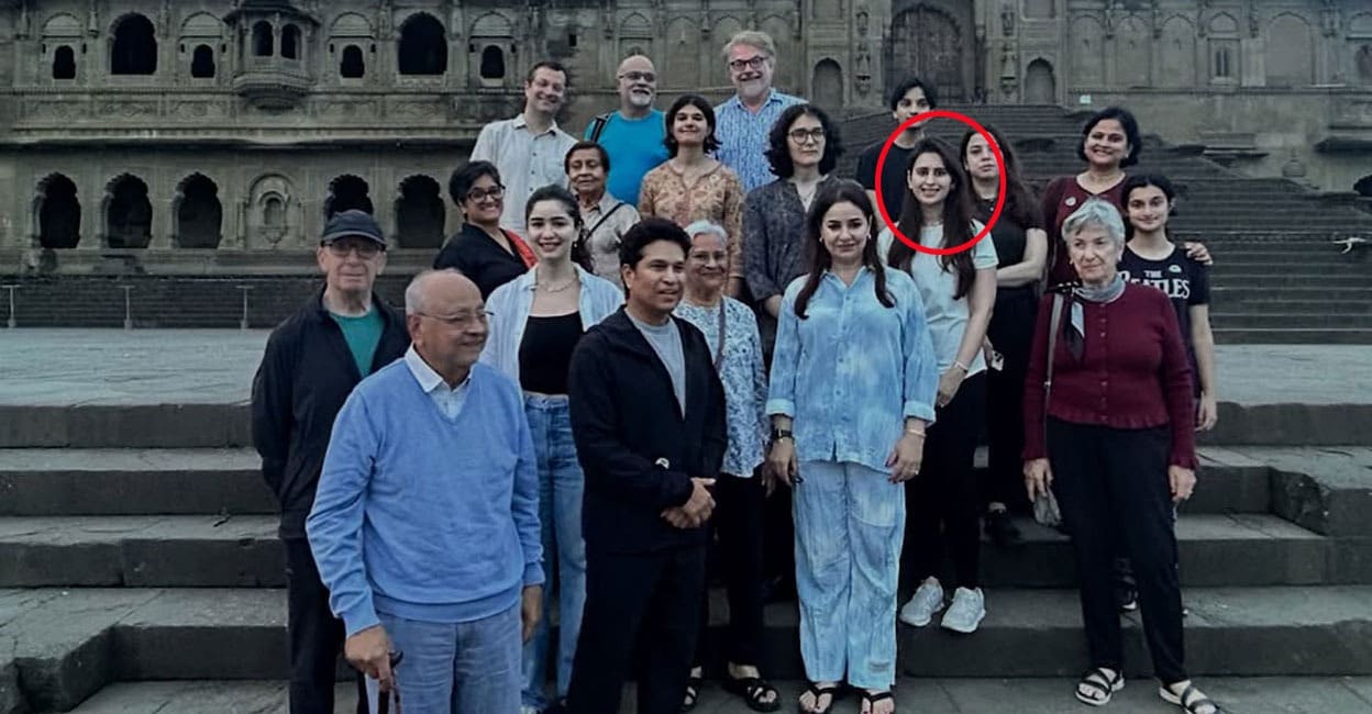 അർജുൻ ഒപ്പമില്ല, തെൻഡുൽക്കർ കുടുംബത്തിനൊപ്പം സാനിയ ചന്ദോക്കിന്റെ ‘ഫാമിലി ട്രിപ്പ്’– ചിത്രങ്ങൾ